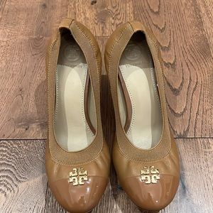 Tory Burch tan colour block heels super comfy! Size 7